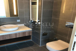 1593096039w0rhc-img-20191111-wa0050